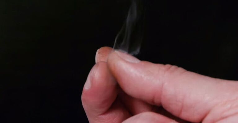 How to Put Out a Candle with Your Fingers: A Quick Guide - WaxCrafter